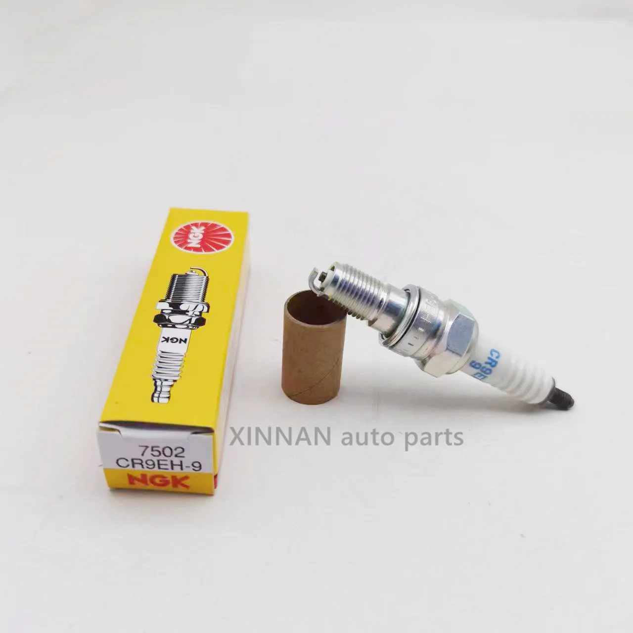 La Candela Per Moto Cr9Eh-9 È Applicabile A Cb400 Cbr250 Cbr650 Cbf1000 Bumblebee