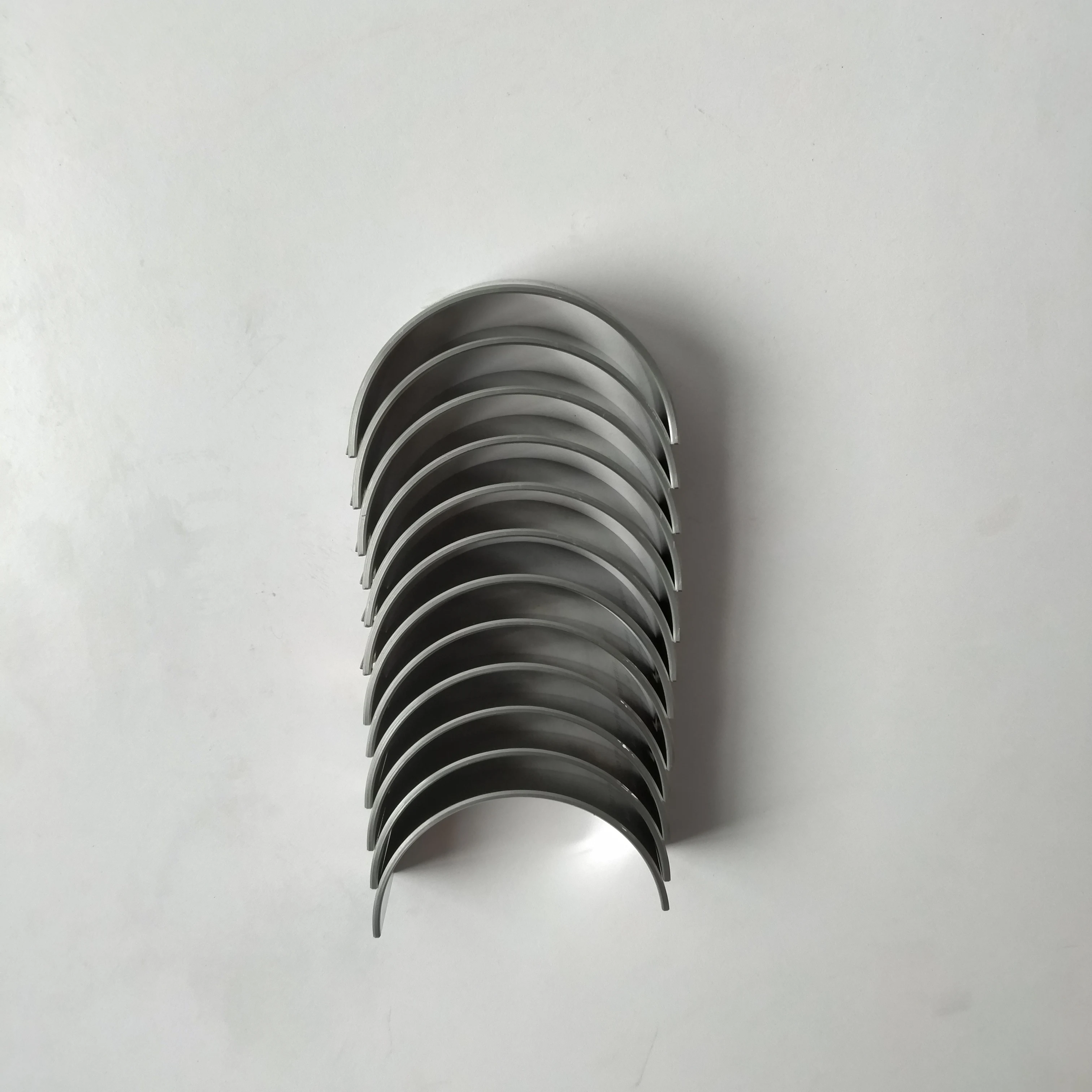 

Детали дизельного двигателя 6CT8.3, подшипник шатуна 3901432