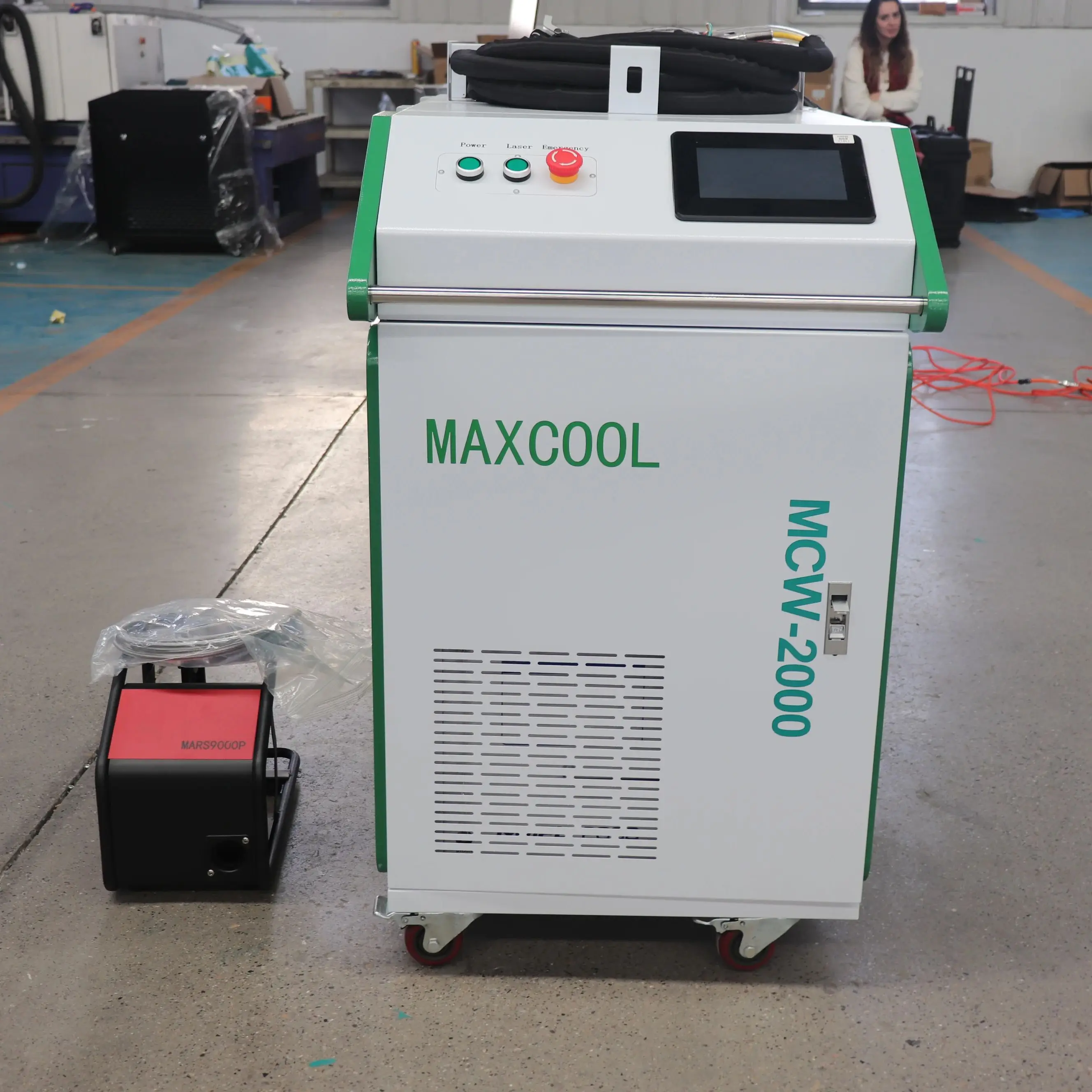 

Max Raycus 1500W 2000W 3000W Cw Fiber Laser Handheld Metal Laser Welding Machine for Steel Iron Aluminum Soldering