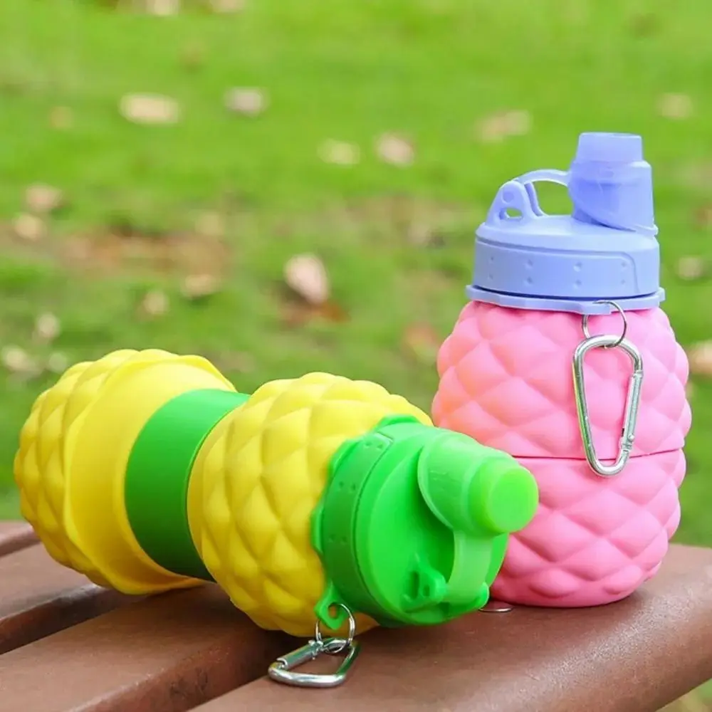 Collapsible Pineapple-Shaped Silicone Water Bottle - 700ml Reusable & Portable