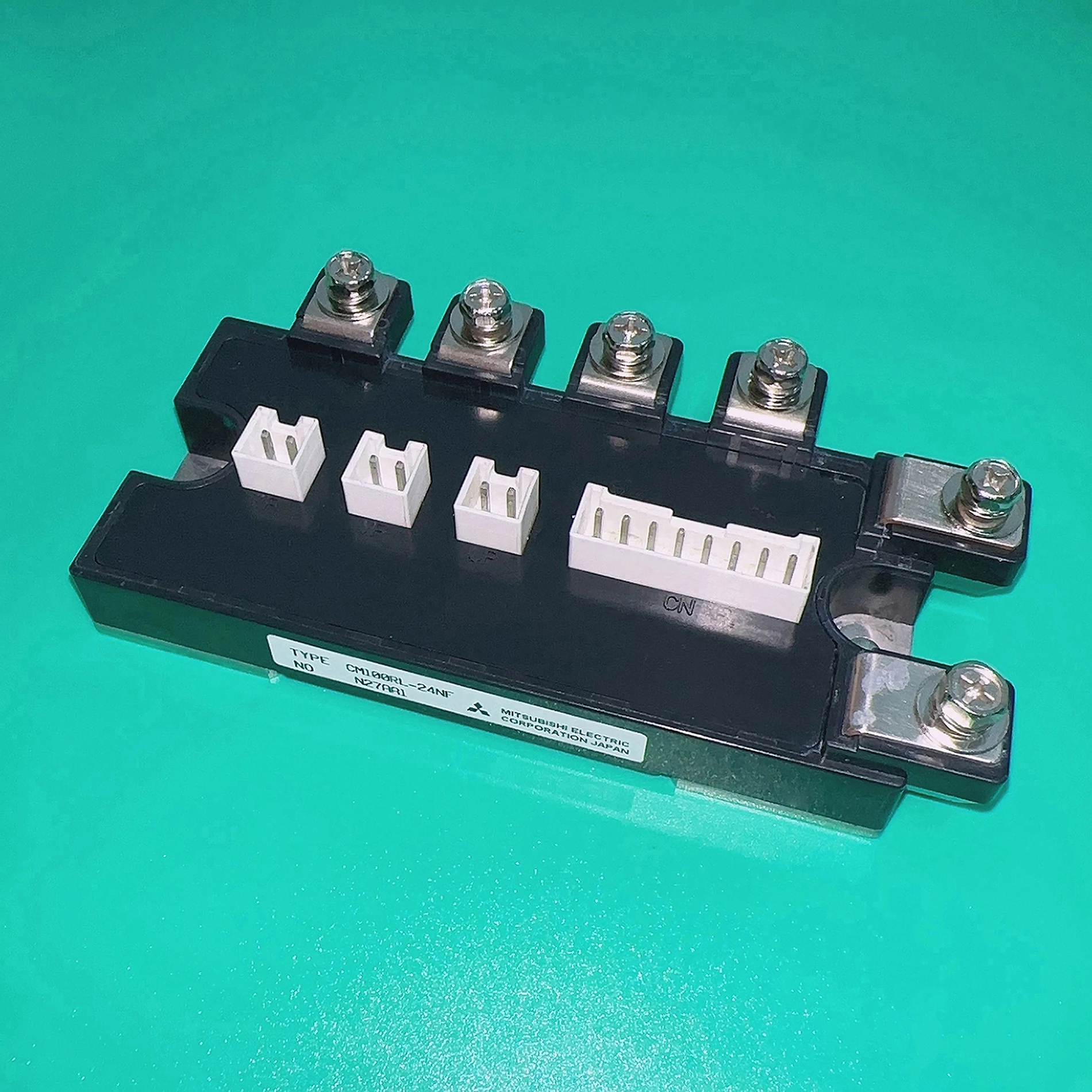 

CM100RL-24NF IGBT MOD 7PAC 1200V 100A NF SER CM100RL24NF модуль