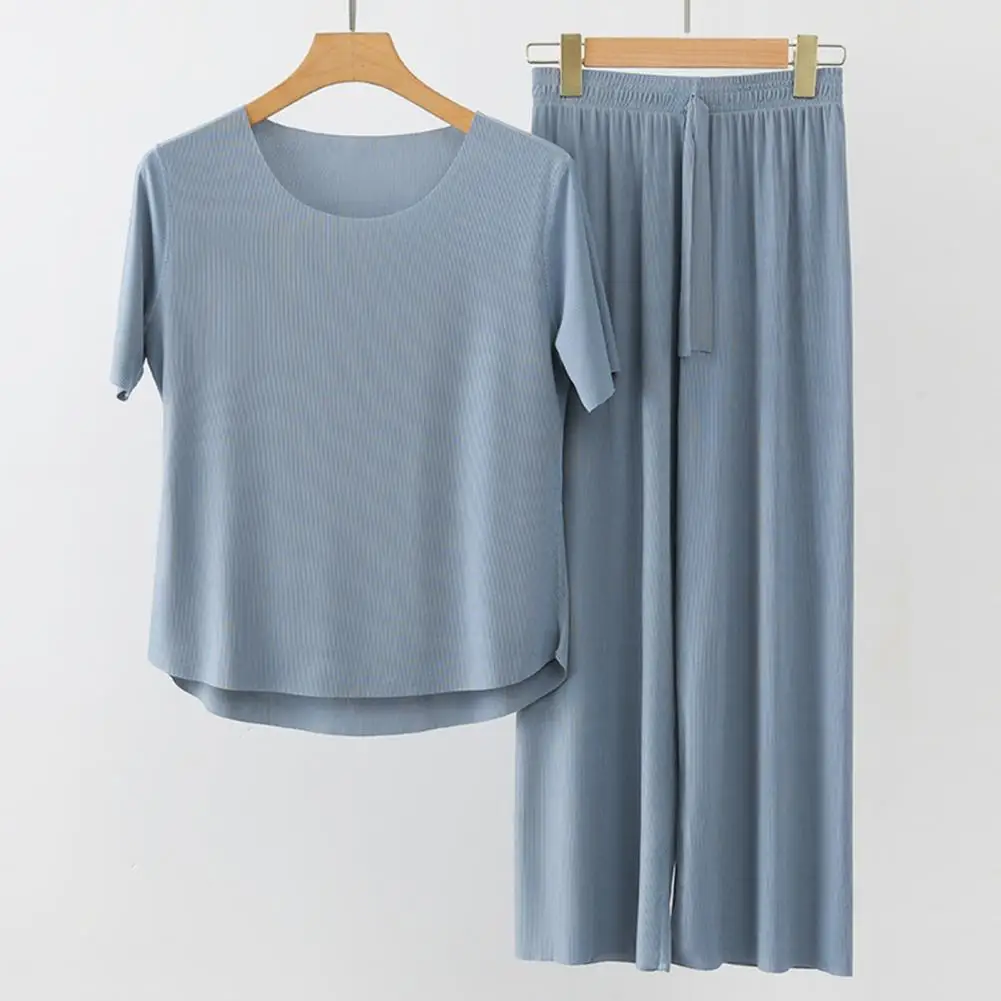 Рисунок 6 - Женский мягкий дышащий пижамный