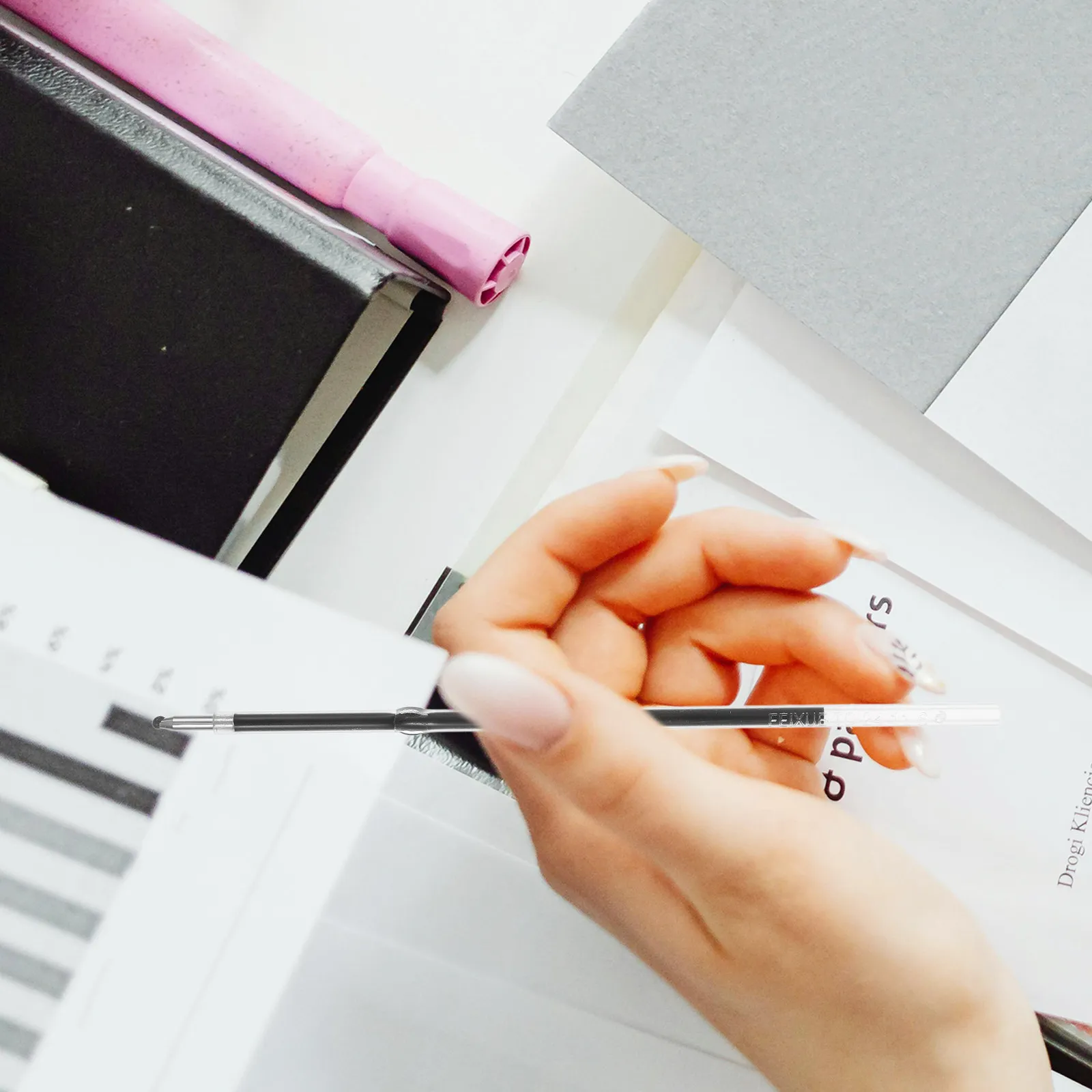 100Pcs 개폐식 펜 리필 0.7mm 중간 포인트 검정 잉크 유니버설 핏 부드러운 쓰기 빠른 건조 사무실 학교 용품