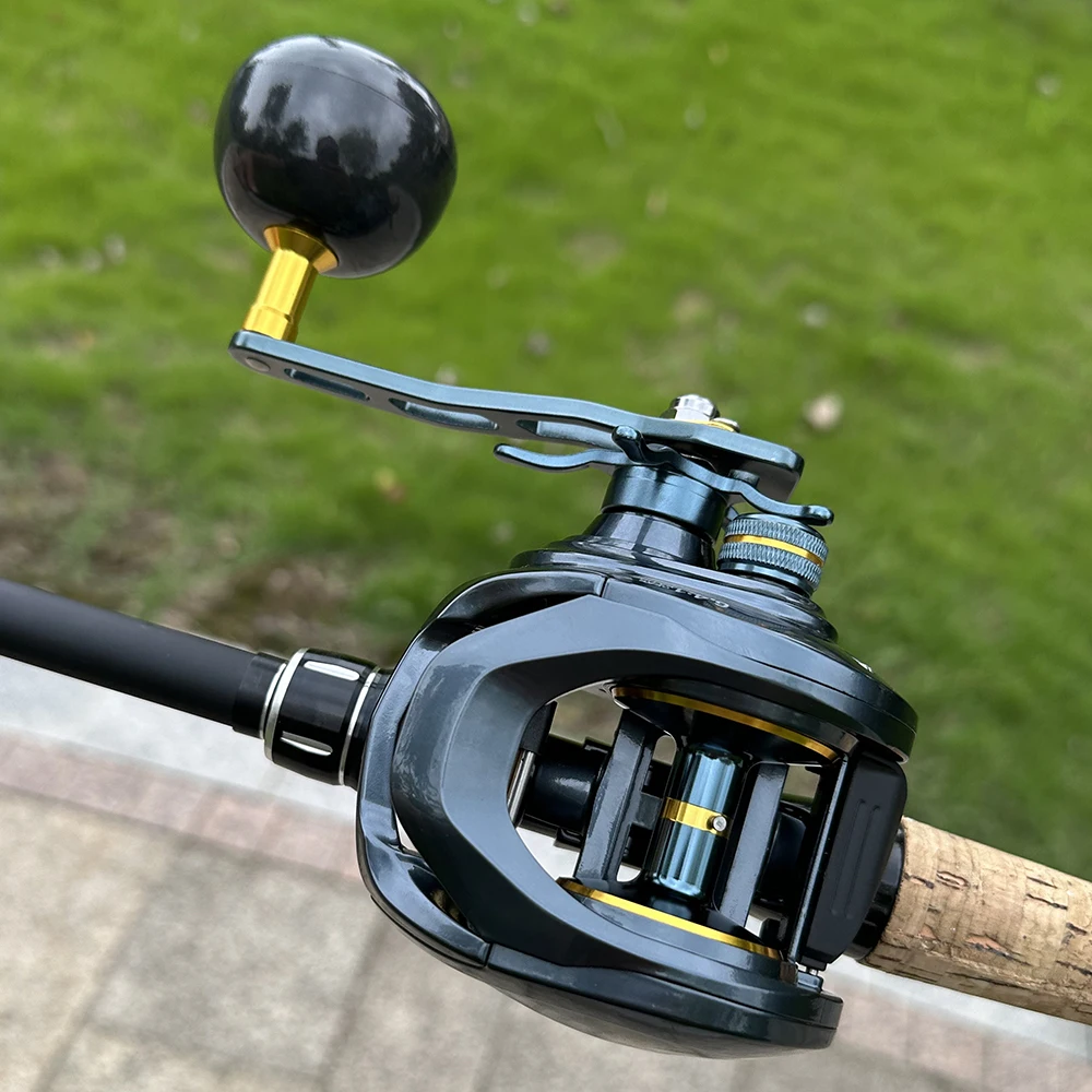 Big Game Baitcasting Reels 33Lbs Max Drag Low Profile Baitcaster Fishing  Reel (Left), Baitcasting Reels -  Canada