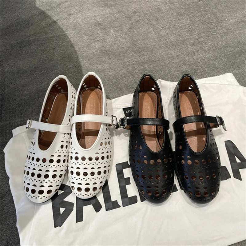 Hollow Design Solid Colors Buckle Strap Women Flat Shoes Sheepskin Insole Round Toe Ladies Ballet Dancing Shoes Sapatos Femimino