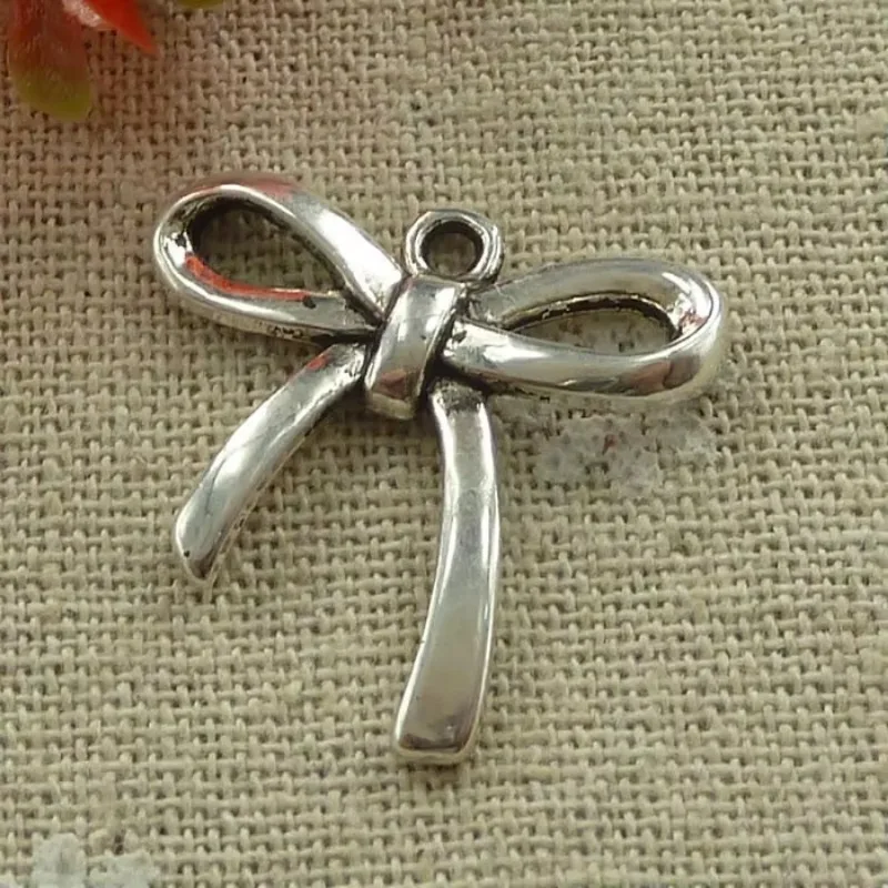 105 Stück tibetischer Silber-Bowknot-Anhänger 26 x 25 mm C3046 Charms zur Schmuckherstellung