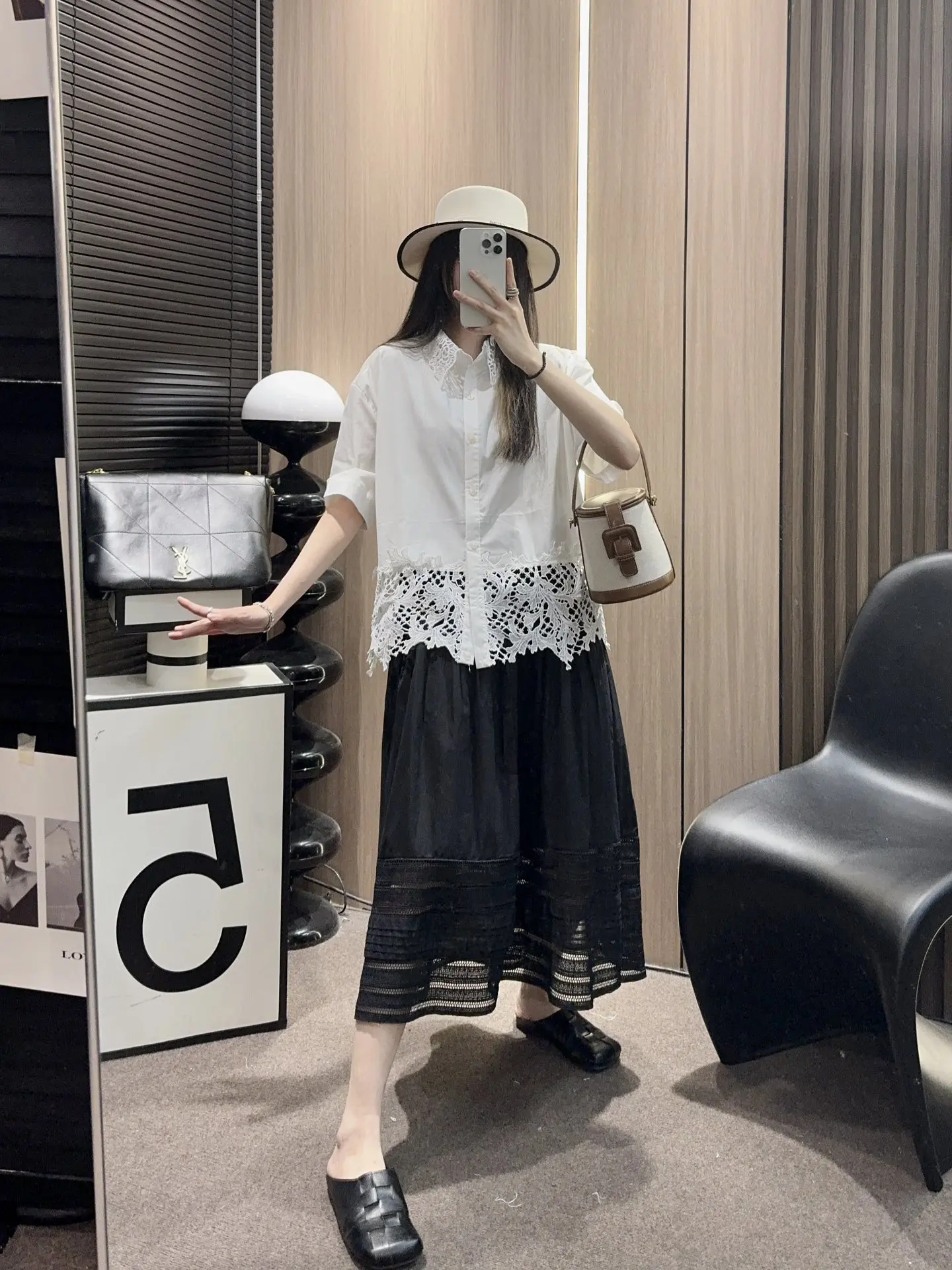 

2024 Spring/Summer New Women's Wear Loose Casual Elegant Stitching Lace Shirt 0420