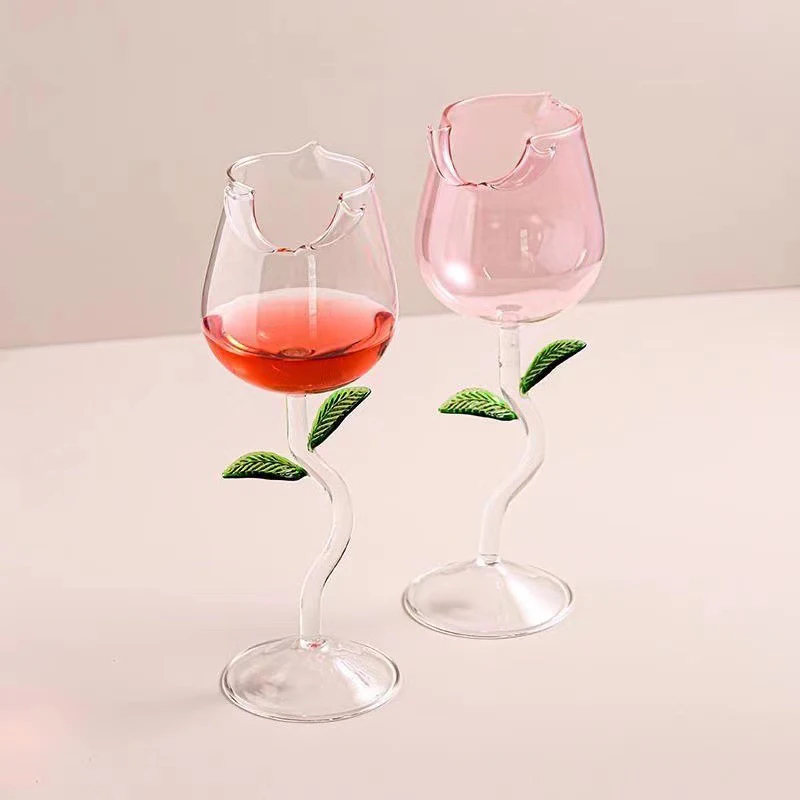 Elegant Rose-Shaped Wine Glasses with Colored Leaves