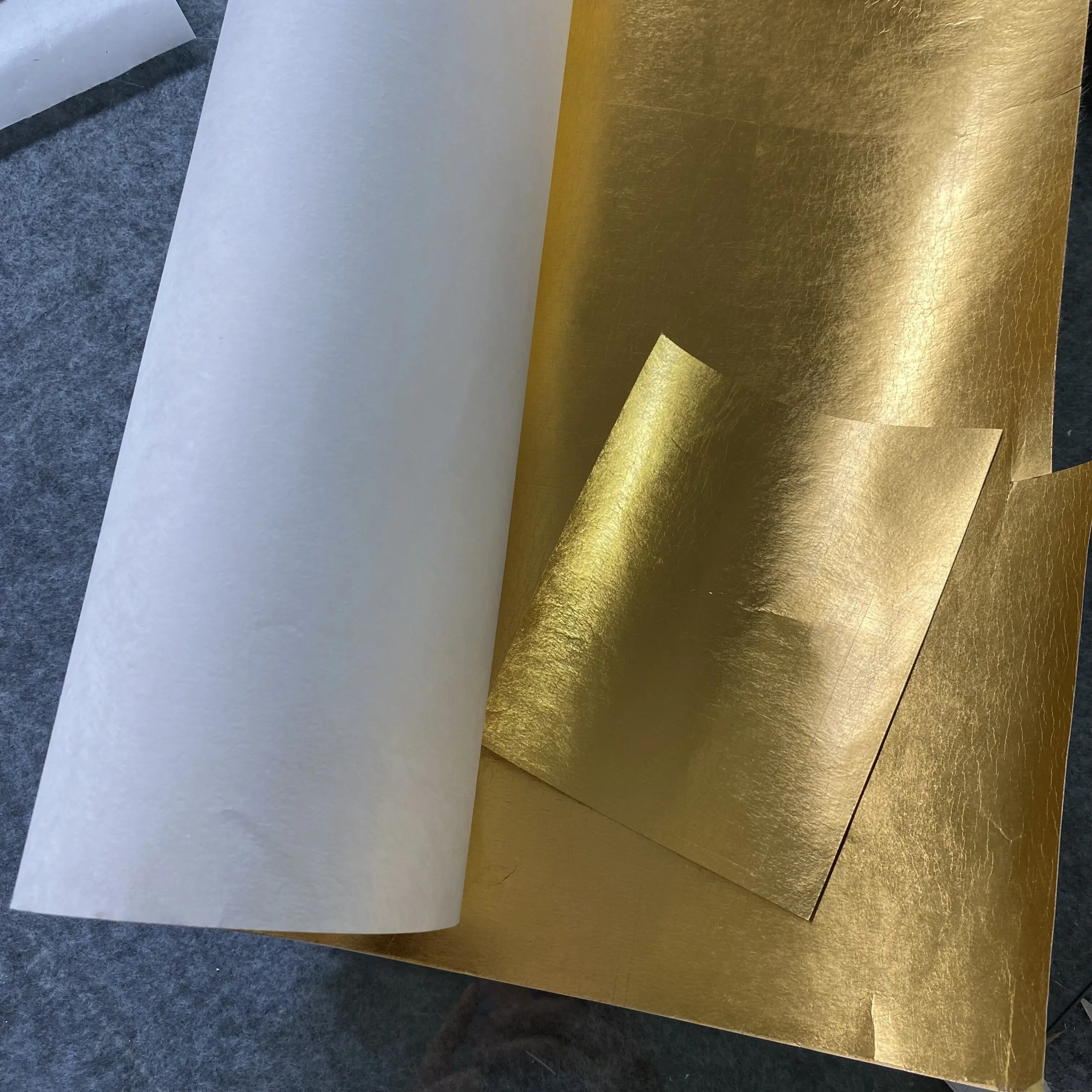 Small Size Mywind Natural Foil Wallpaper Item GT8704
