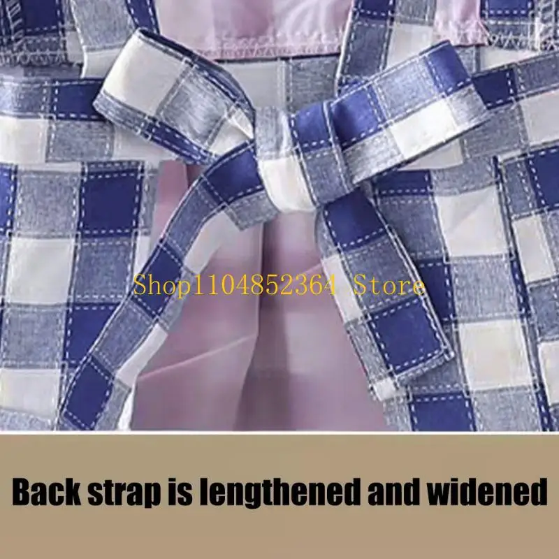 Schmutzabweisende blaue Gingham-Kochschürze mit abnehmbaren Ärmelschonern aus Polyester-Baumwolle für den privaten und professionellen Einsatz – Detail 8