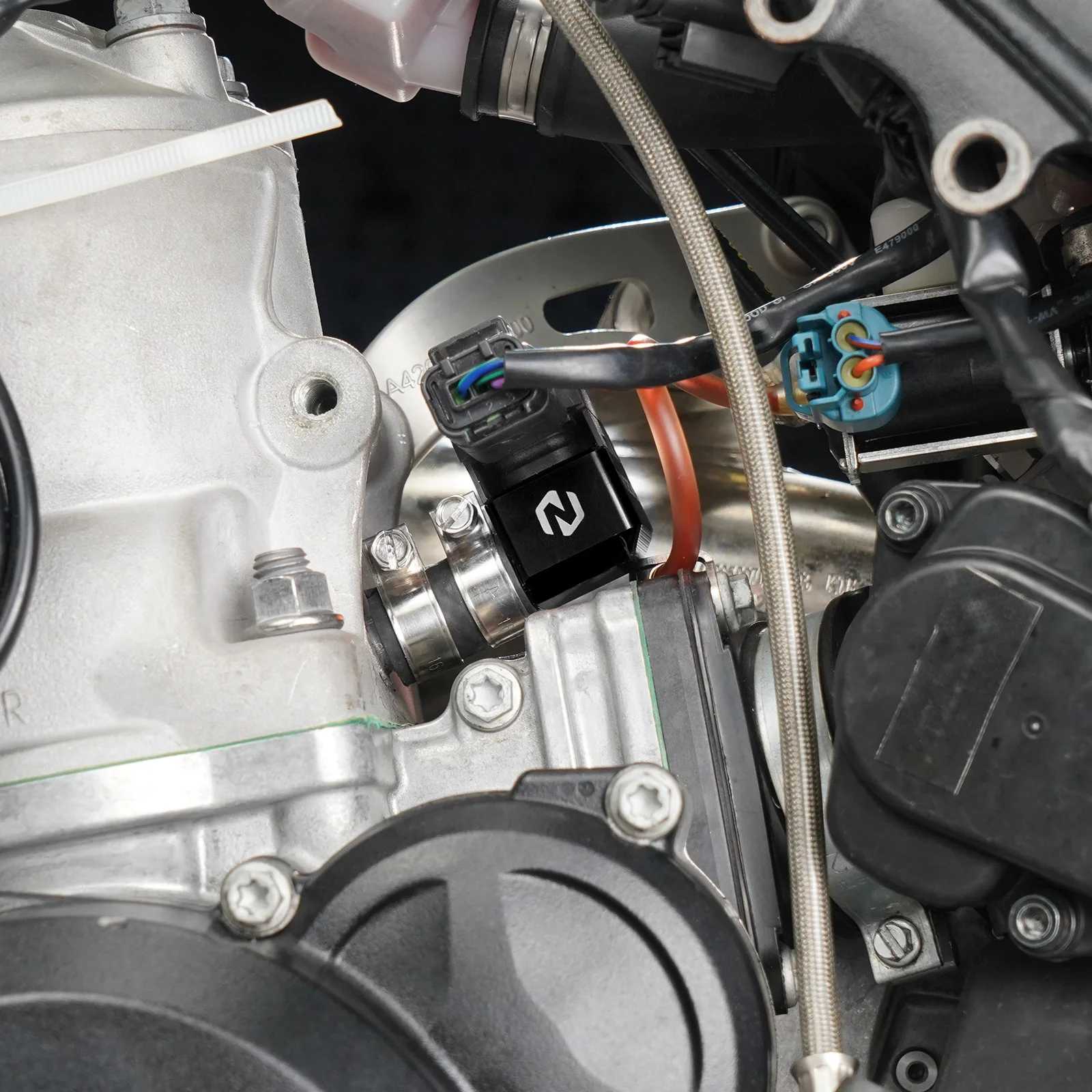 Für 2026 2025 2024 GasGas EC300 EC250 EC125 MC 125 250 300 EX300 TBI Kurbelgehäuse Drucksensor Modifizierte Halterung Halter – Detail 13