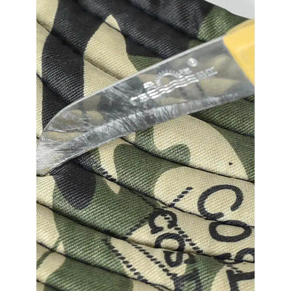 건설 현장에서 철근과 시멘트와 같은 무거운 물체를 이동하기 위한 새로운 두꺼운 어깨 보호대 (성인용)