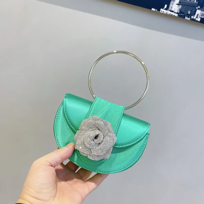 2024 New Women'S Bag High Quality Diamond Flower Chain Small Square Bag Shiny Tote Single Shoulder Crossbody Saddle Bag 2021 new trendy fashion ladies shoulder bag summer diamond studded crossbody underarm bag high quality popular small bag female