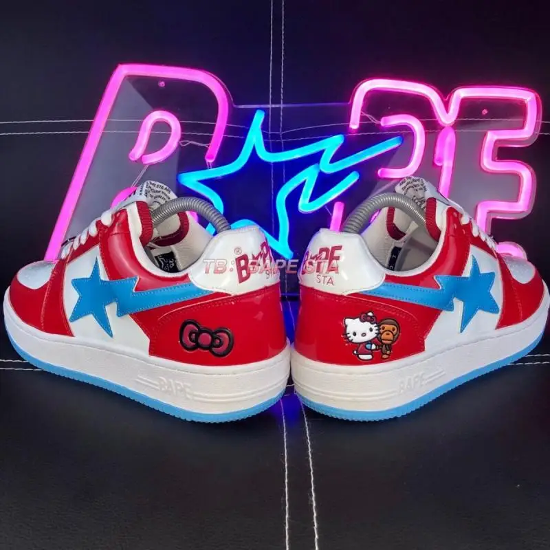 

Cartoon Cute Kawaii Sanrioed Hellokitty 2023 New Autumn and Winter Girls Casual Versatile Skateboarding Low Top Sneakers