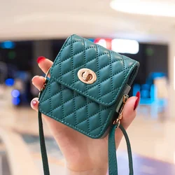 Chic Leather Crossbody Mini Bag - Anti-Scratch Fashion Case for Mini Bag withLanyard (Green)