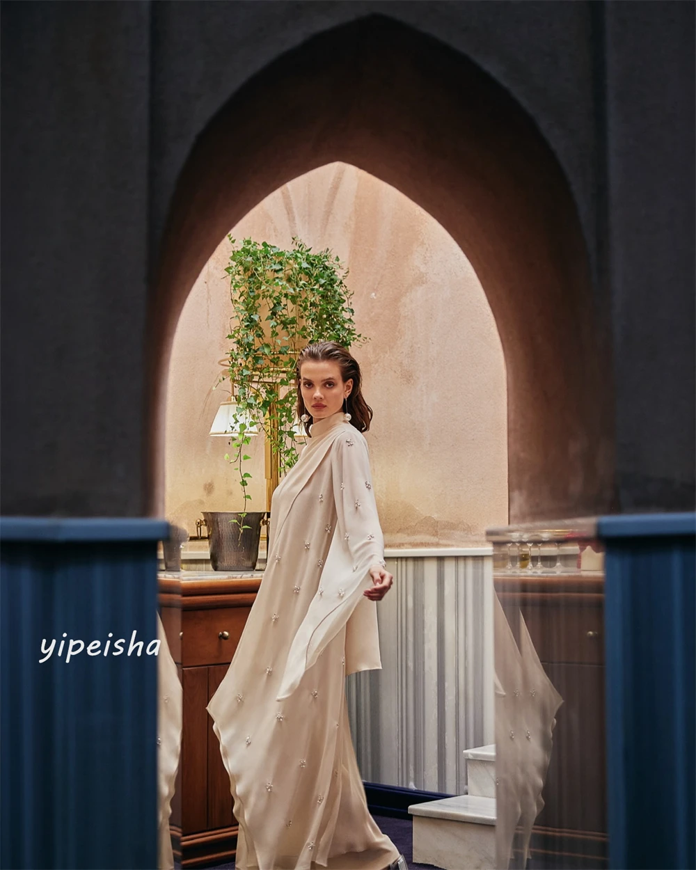 Рисунок 3 - Платье-миди ТРАПЕЦИЕВИДНОЕ с блестками