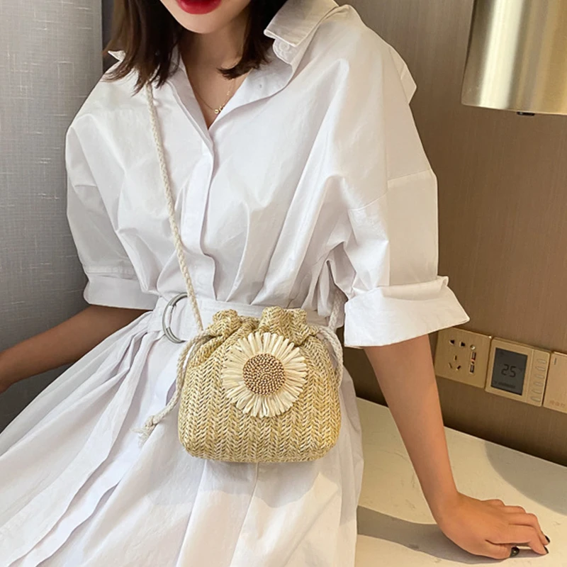 Casual Straw Crossbody Shoulder Bag Women Woven Beach Bag for Ladies Rattan Handmade Knitted Small Bucket Handbag Purse Bolsa