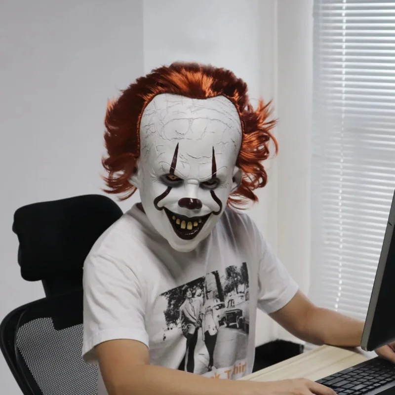 الرعب Pennywise ستيفن كينغ تأثيري مخيف شعر أحمر مه...