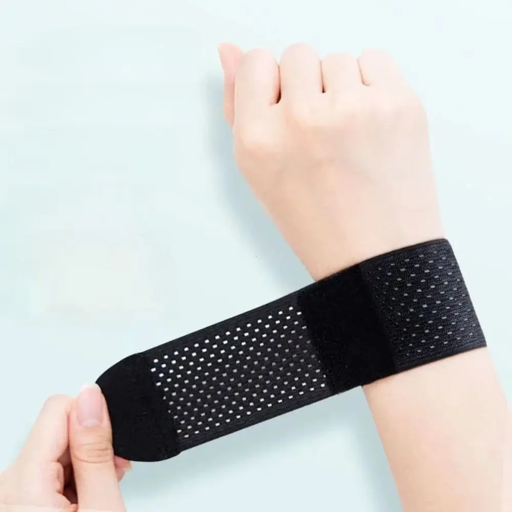 Adjustable Soft Wristbands Wrist Support Bracers For Gym Sports Carpal Protector Breathable Wrap Band Strap Safety wrist brace,wrist guard,wrist support band,wrist straps,wrist support