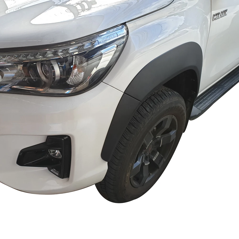 garde-boue-noir-pour-toyota-hilux-revo-et-rocco-fus-es-clairantes-pour