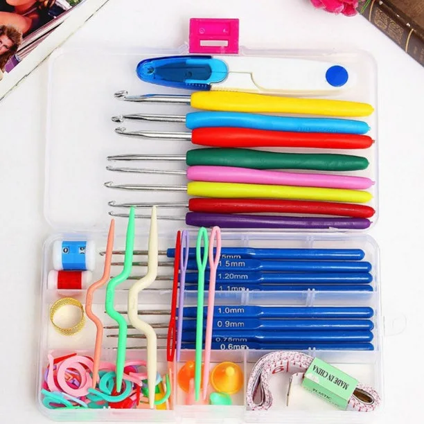 Colorful Crochet Hook Set with Plastic Stitch Markers