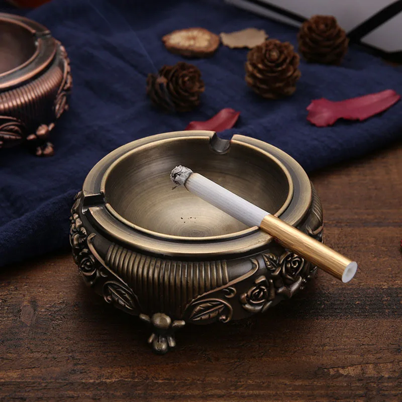 Metal Ashtray Mini Vintage Metal Ashtray with Embossed Flower for Outdoor and Indoor Use
