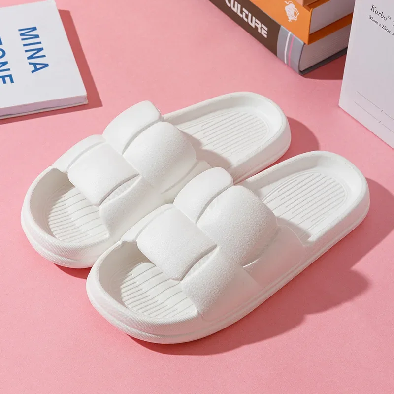 

Women's Shoe Link Fashion