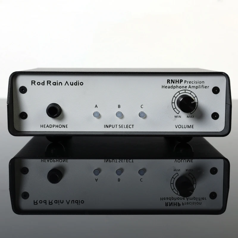 

Усилитель для наушников Rod Rain Audio RNHP использует замену для Rupert Neve RNHP с блоком питания