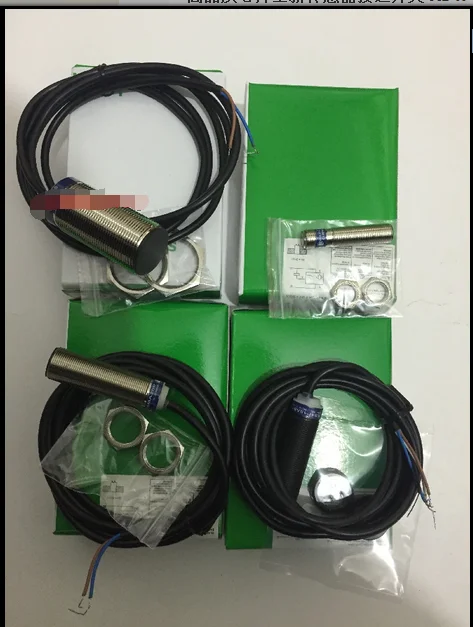 

Новинка в коробке Schneider XS4P18PA340 Бесплатная доставка
