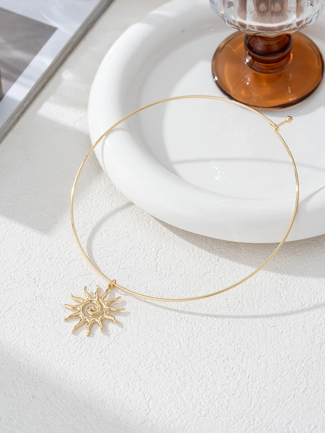 Minimally Irregular Hollow Sun Pendant Fashion Womens Necklace