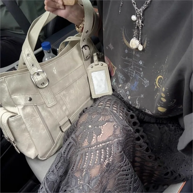 Hot Girl Vintage Studded Tote Bag Women Leather Textured Large Capacity Shoulder Bag Ladies Y2k Aesthetics Commute Crossbody Bag