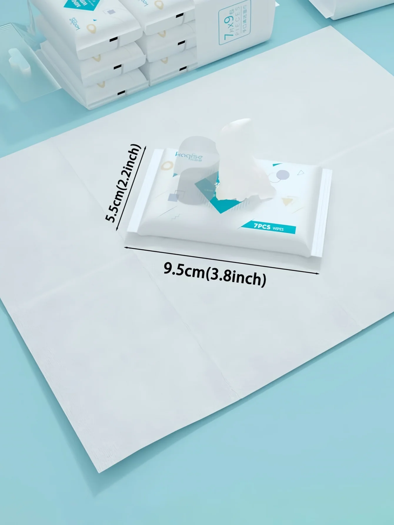 Ultra mini wet wipes, portable small bag, hand mouth wet wipes, extraction style, student cleaning, adult hygiene