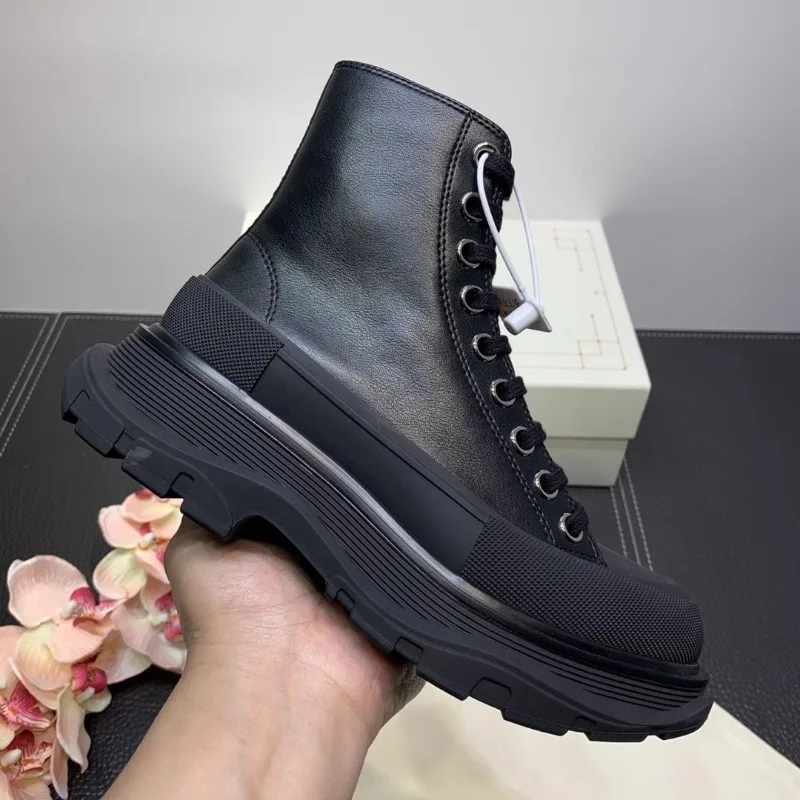 

Luxury Design Men Ankle Boots Genuine Leather Thick Sole Casual Sports Shoes Women High Top Sneakers Couple Motorcycle Boots 5C