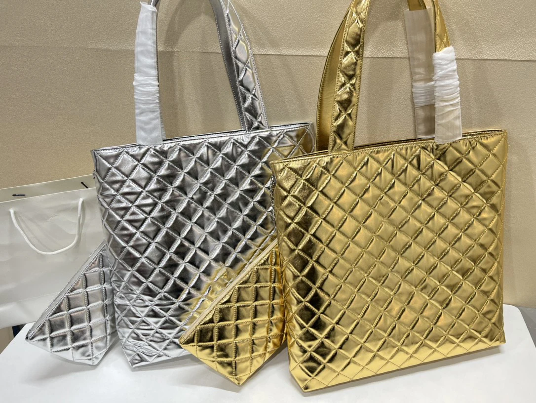 Women's Luxury Classic Handbag Delicate Fashion Bag 2022 Latest Model