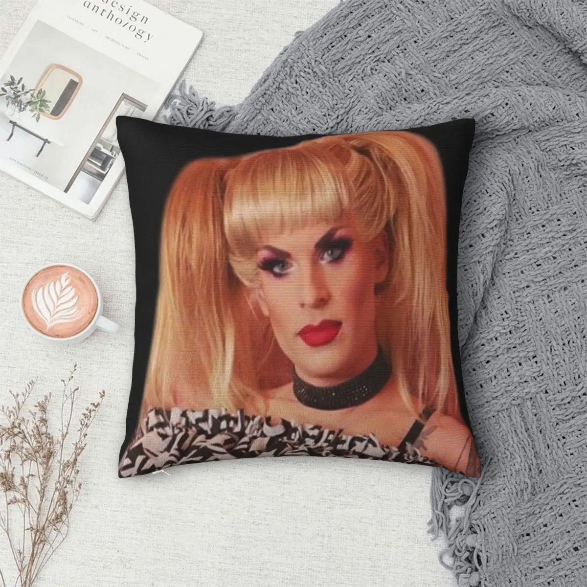 Рисунок 3 - Квадратная наволочка Katya Zamo