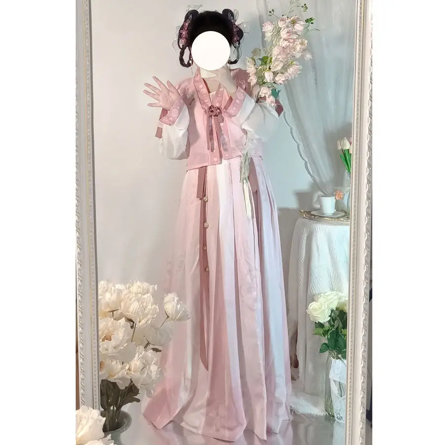 Рисунок 4 - Женское традиционное платье