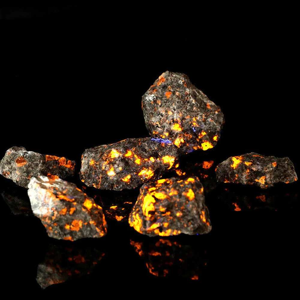 

Glowing Stones Yooperlites Natura Raw Lake Superior Yooper Glow Fluorescent Sodalite Rocks Flamestone