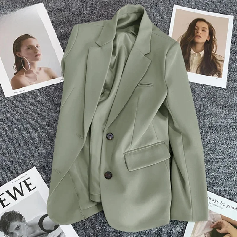 One-piece coat emerald green