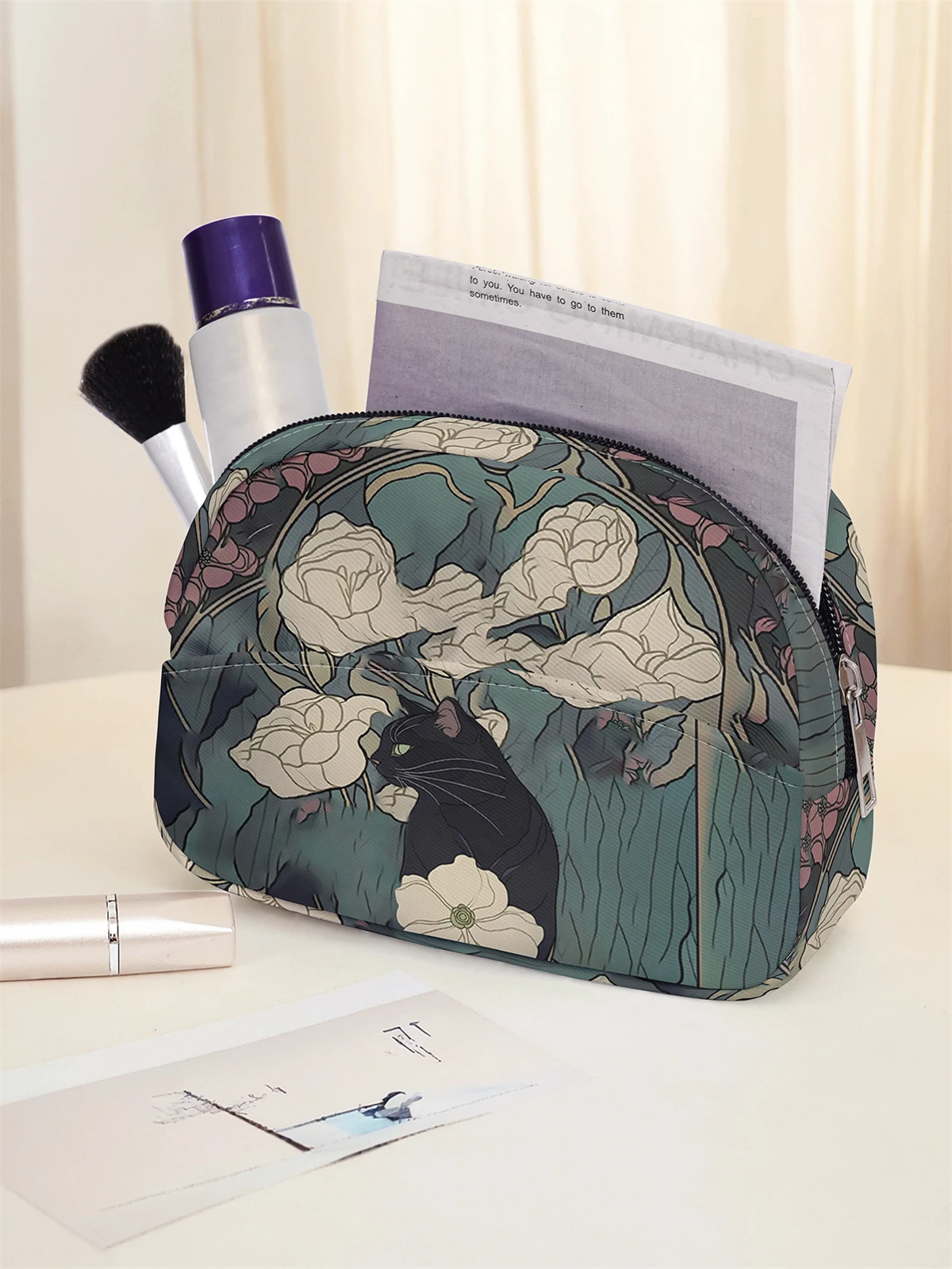 Cute cat pattern printed makeup bag, multi pocket design, portable toiletry bag, lightweight, suitable for travel and outings