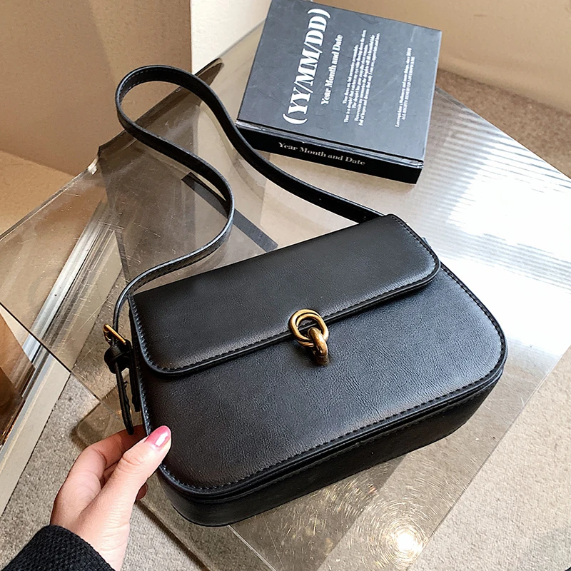 

Bag 2022 Autumn/winter New Women's Bag Messenger Bag Shoulder Armpit Small Square Bag