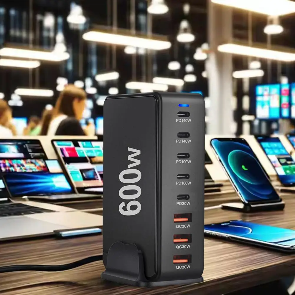 600W GaN Fast Charging PD3.1 Multi-function 28V5A USB-C Interface Desktop Charger
