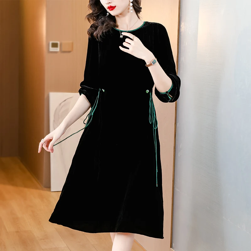 

2023 New Fashion Velvet Dress Women's Autumn Versatile Silk Mulberry Silk Knee Length Dress Black Vintage Loose Fit Party Vestid