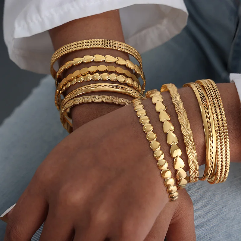 Gold Bar Bracelet, Minimal Gold Bracelet, Simple Gold Bracelet, Dainty Gold  Bracelet, Minimalist Bracelet, Best Friend Gift, Mother Gift - Etsy | Gold  bar bracelet, Dainty gold bracelet, Delicate gold bracelet