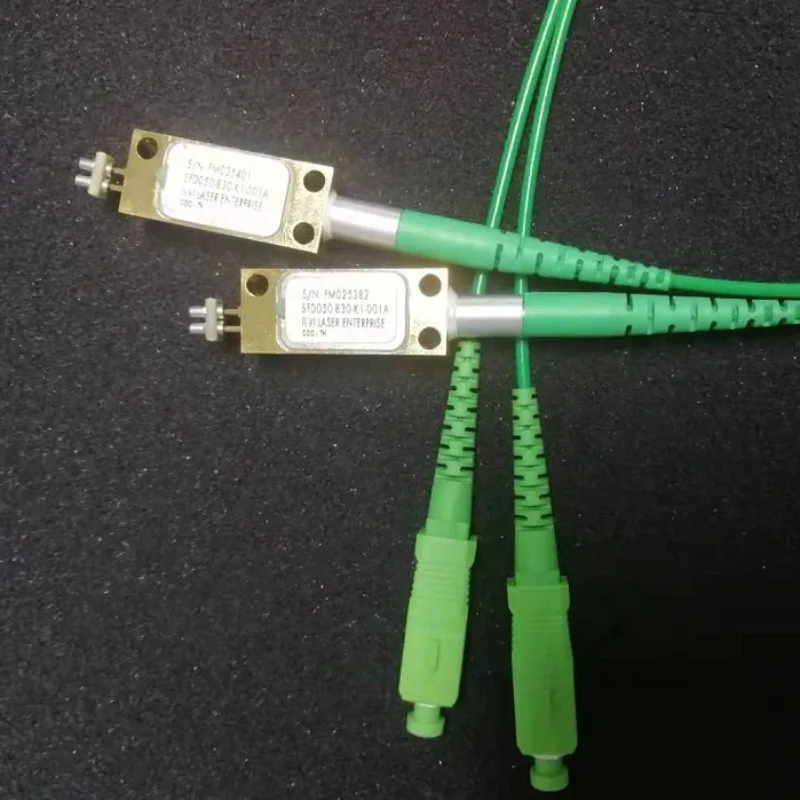 

Новинка II-VI 8600 8600-S 8600-E 8600-R 8600-Z 8600-SL 8600-MS 830nm 500 МВт ЭКРАН CTP лазерный диод