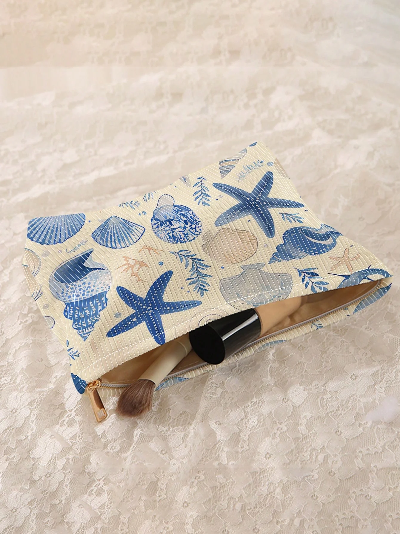 Minimally designed floral printed corduroy zipper makeup bag, lightweight and multifunctional cosmetic storage bag