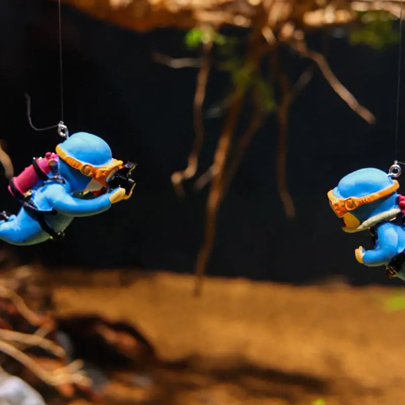 Blue Fat Man Aquarium Decoration Resin Floating Diver Fish Tank Ornaments Plants Decor Cute Camera Oxygen Cartoon Character&Ball