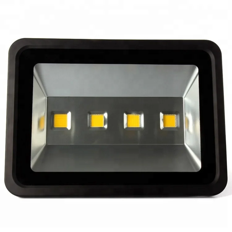 블랙 하우징 LED 투광등 120도 광각 200W 3000K 4000K 6000K 역률 0.95 이상 IP67 SMD 칩 3년 보증