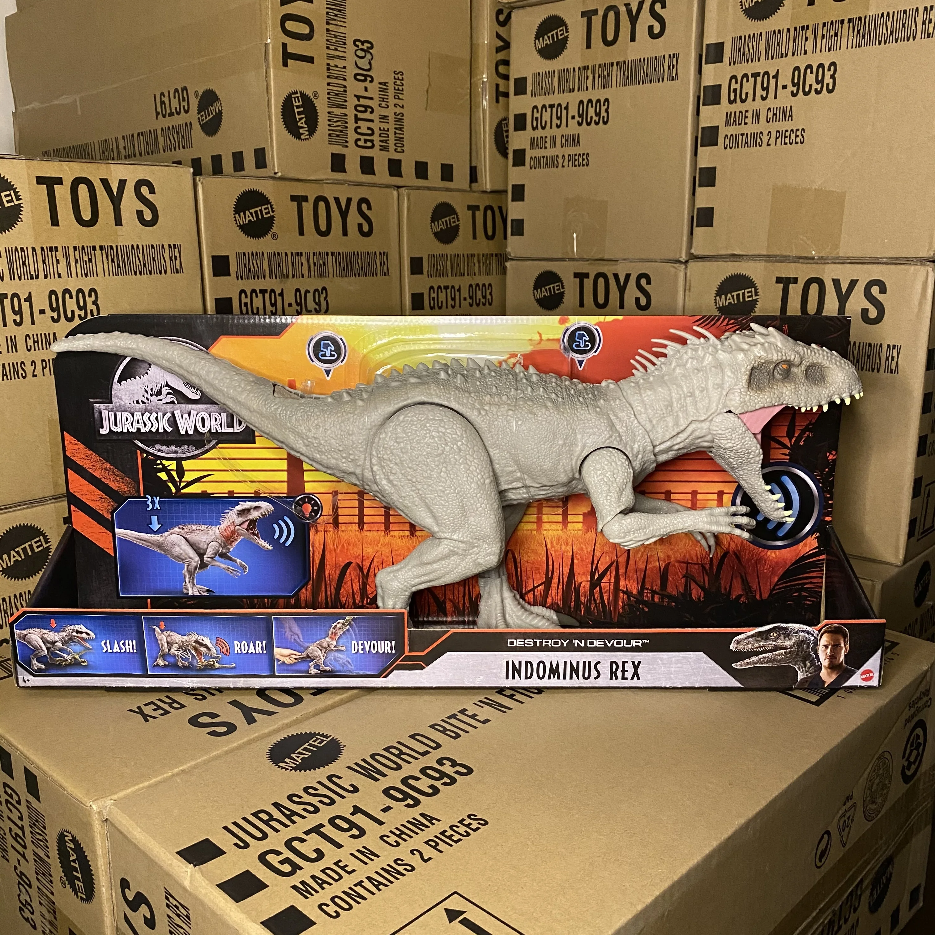 MATTEL Jurassic World Indominus rex 60 cm luz som