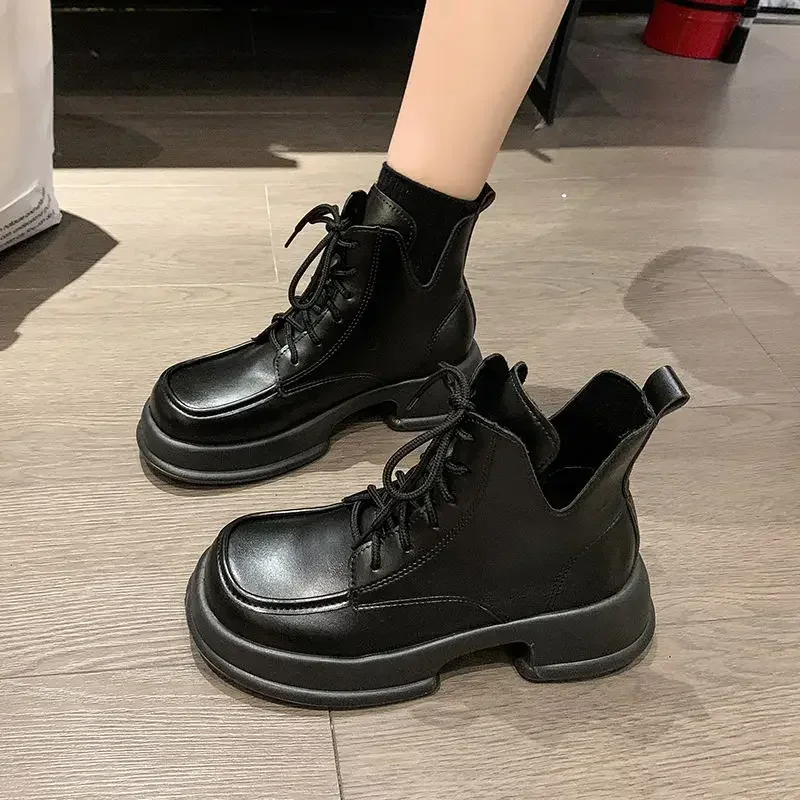 ZZ109 2024 Women's Autumn Anti Slip and Wear-resistant Short Boots Comfortable Thick Sole Fashionable Versatile Boots 3