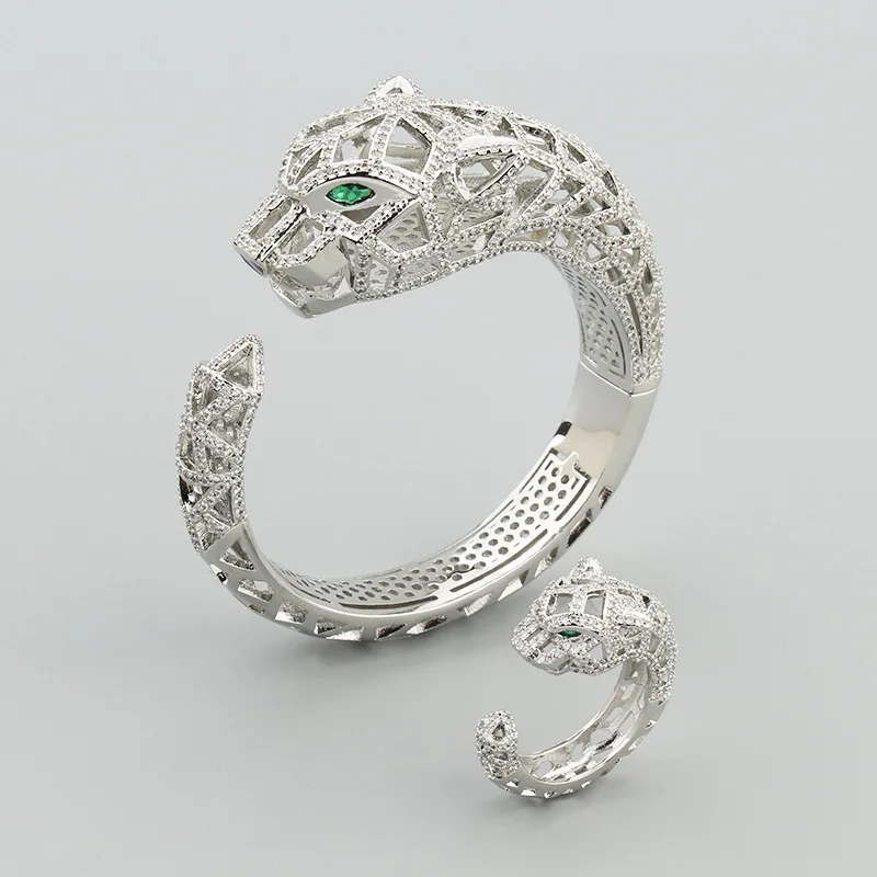 مصمم مجموعة نمط مجموعات المجوهرات النساء سيدة مطعم...